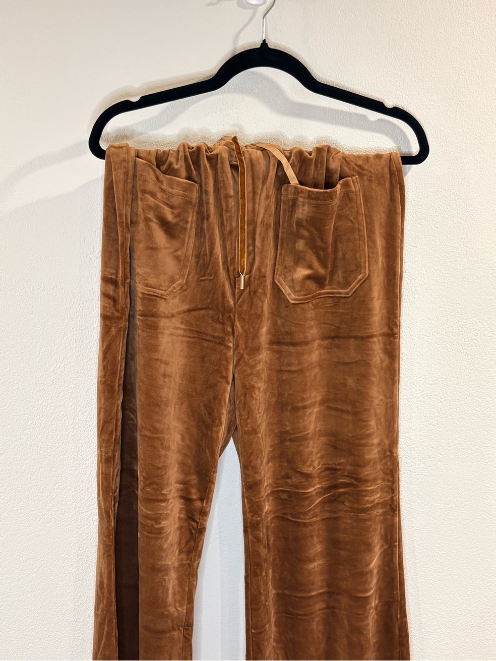 Velour Wide-Leg Lounge Pants in Warm Brown